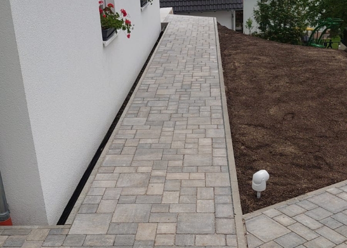 Pflaster- und Erdarbeiten